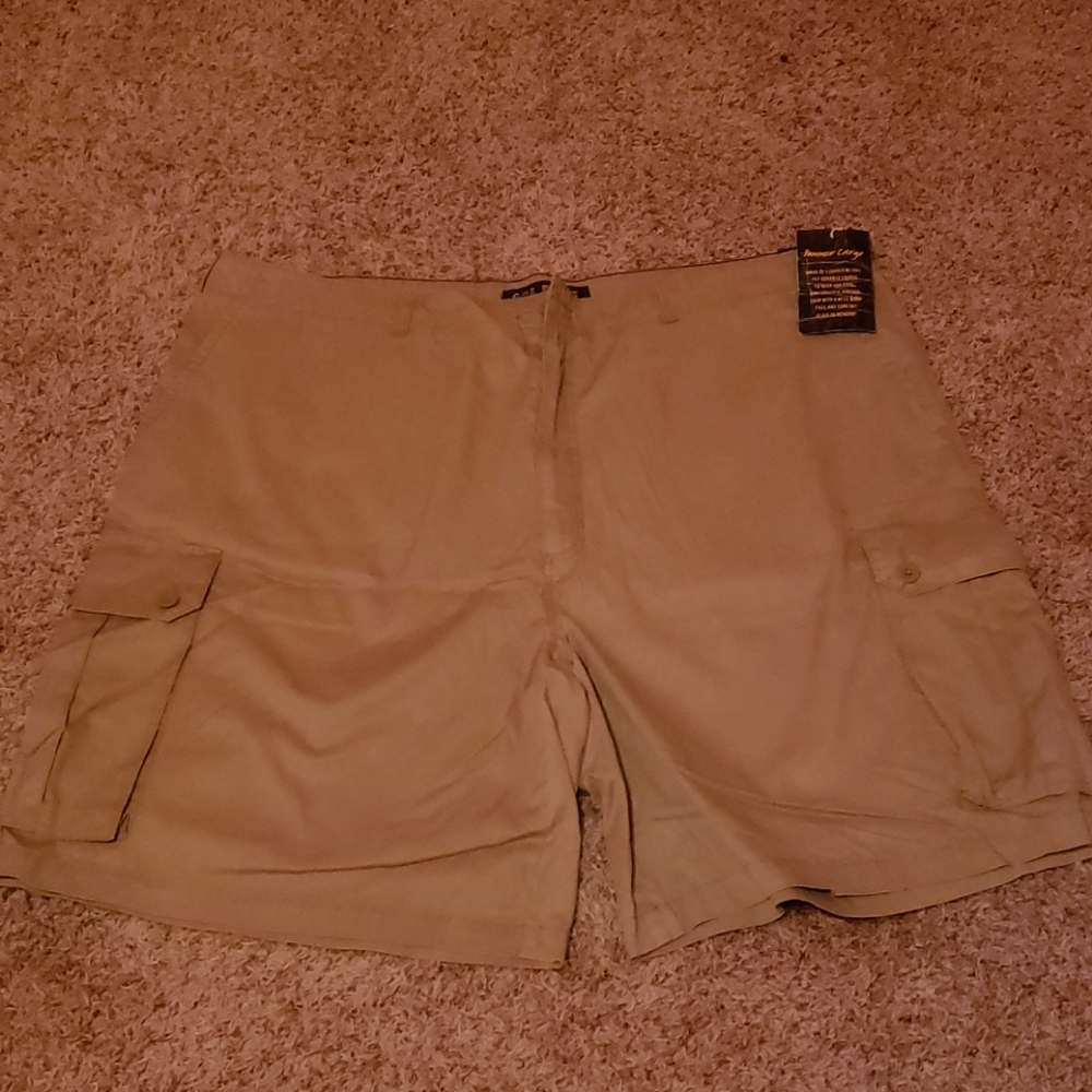 Summer Cargo size 50 shorts.  NWT